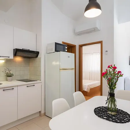 Sea View Apartments Tihi II Vodice Exterior photo