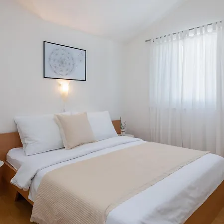 Sea View Apartments Tihi II Vodice Exterior photo