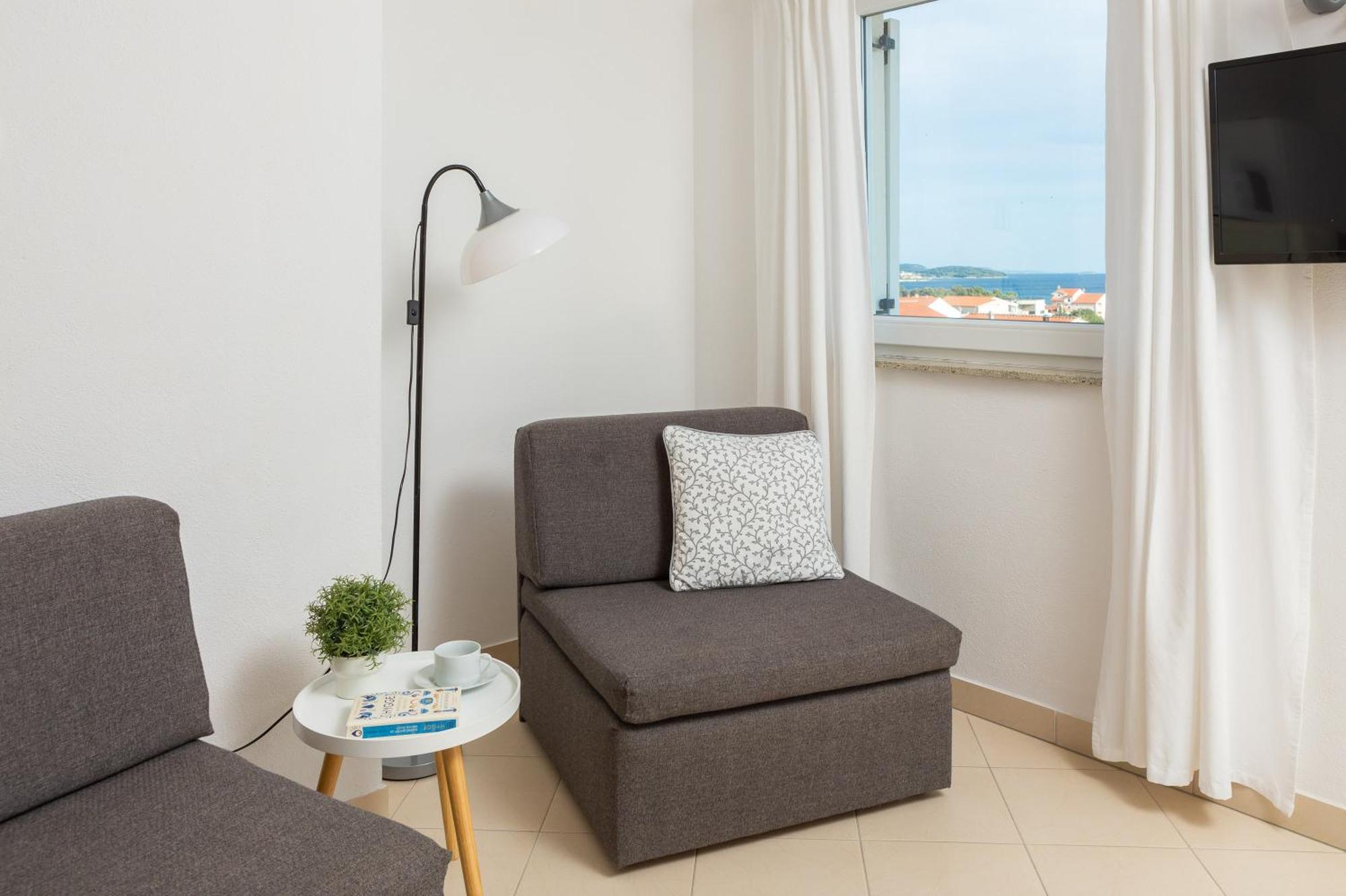 Sea View Tihi Ii